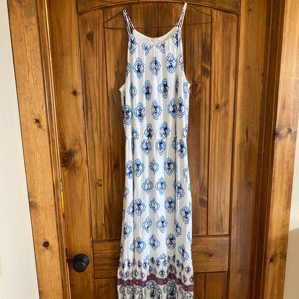 Women’s dress